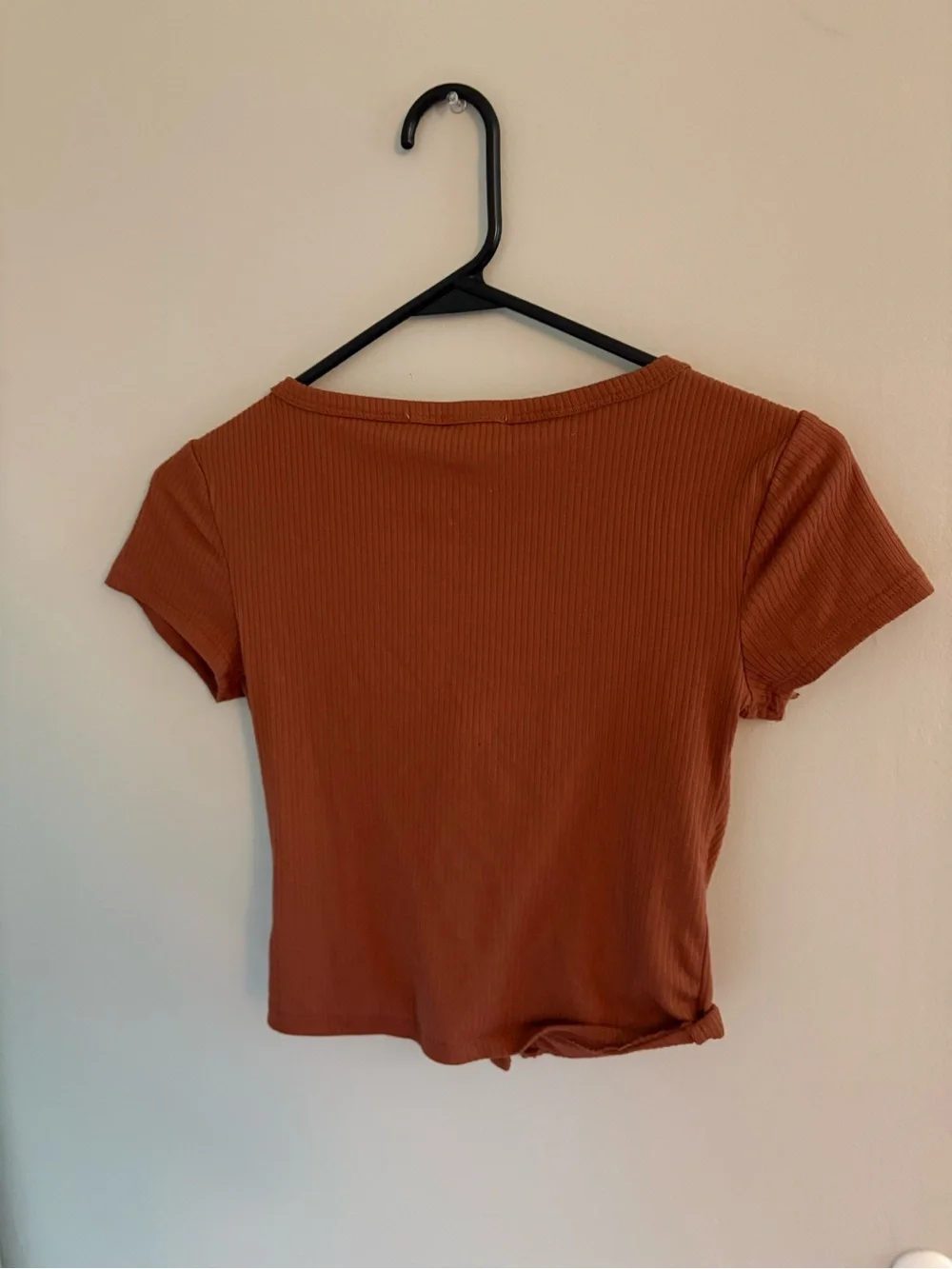 Hippie Rose Ribbed Rust Button-Front Crop Top - Picture 2 of 2
